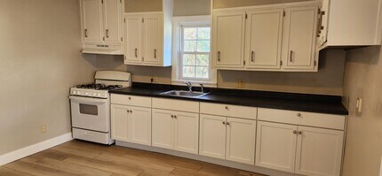 2527 N Pierce Ave in Springfield, MO - Building Photo - Building Photo