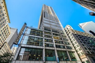 8 E Randolph St, Unit 2408 in Chicago, IL - Building Photo
