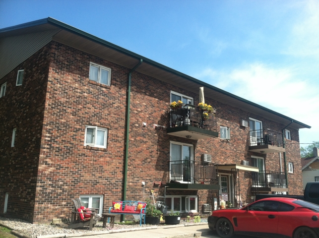 Skyview Apartments in Grand Forks, ND - Foto de edificio