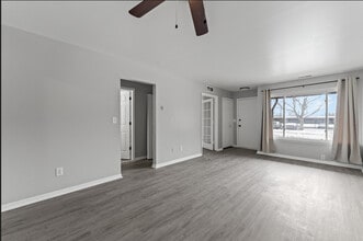 Masonic Estates in Warren, MI - Building Photo - Building Photo