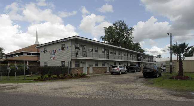 Star Base Apt in Metairie, LA - Building Photo - Building Photo