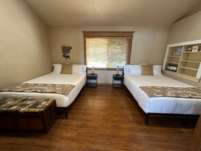 3557 US-12 in Mossyrock, WA - Building Photo - Building Photo