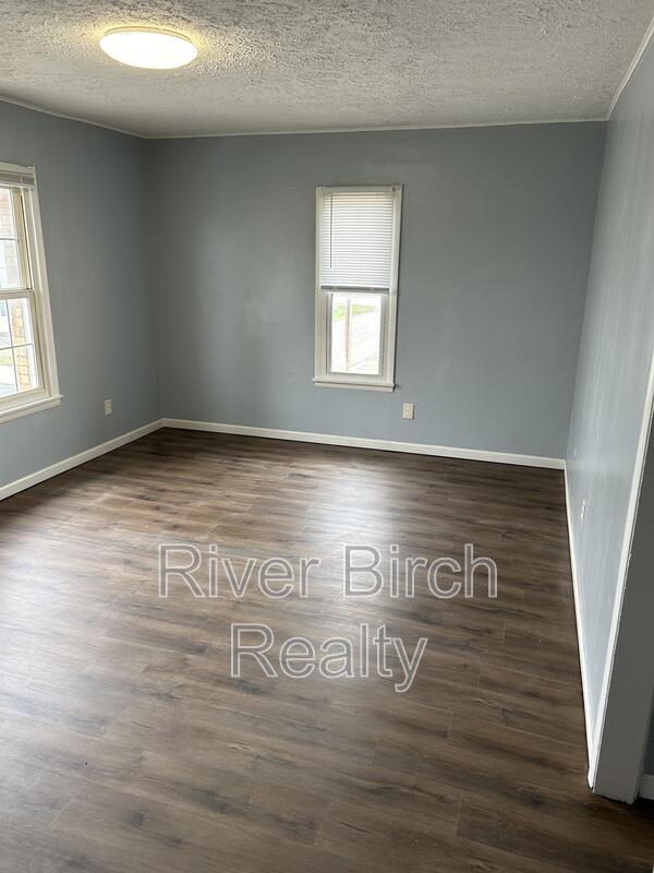property at 1600 S 6th St