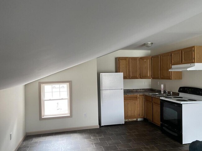 9106 Willow Grove Terrace in Canastota, NY - Building Photo - Building Photo