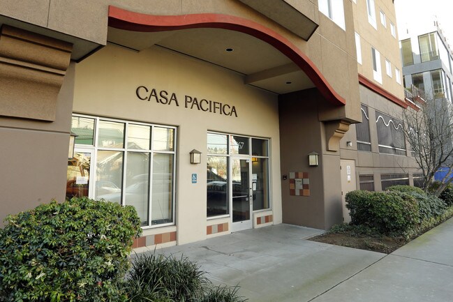 Casa Pacifica Apartments