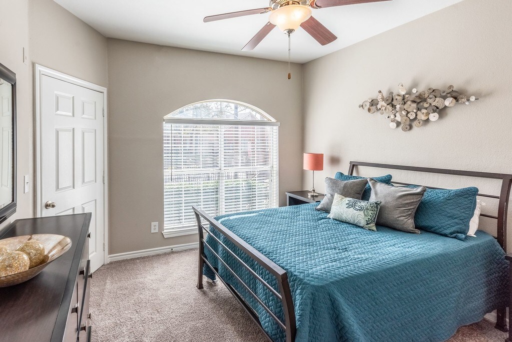 Station 3700 Euless, TX Apartments