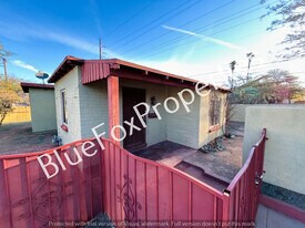 3021 E Linden St in Tucson, AZ - Building Photo