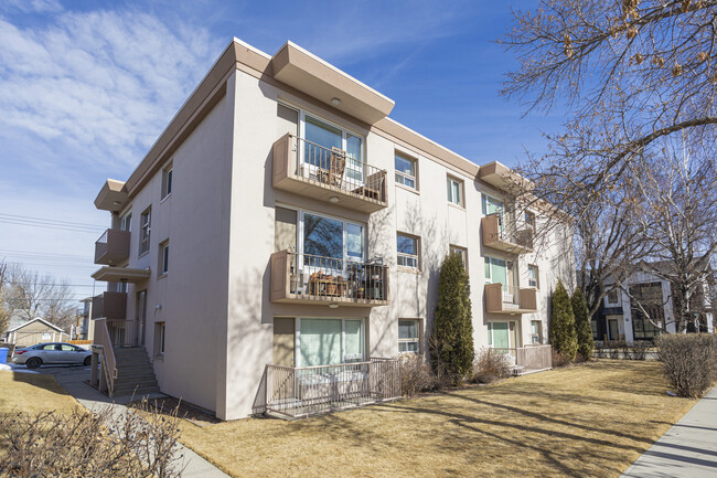 1303 1 St NE in Calgary, AB - Building Photo - Building Photo