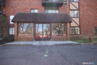 1274 E Main St in Meriden, CT - Building Photo - Building Photo