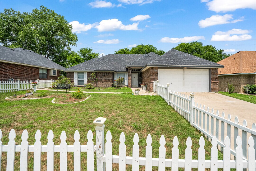 406 Gina Dr in Harker Heights, TX - Building Photo