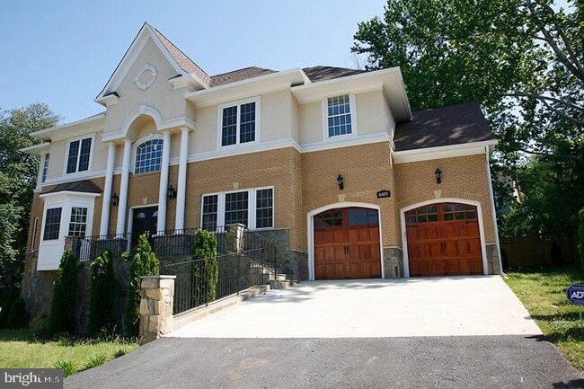 property at 6409 Macarthur Blvd