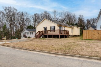 3525 Riverside Dr in Greensboro, NC - Building Photo - Building Photo