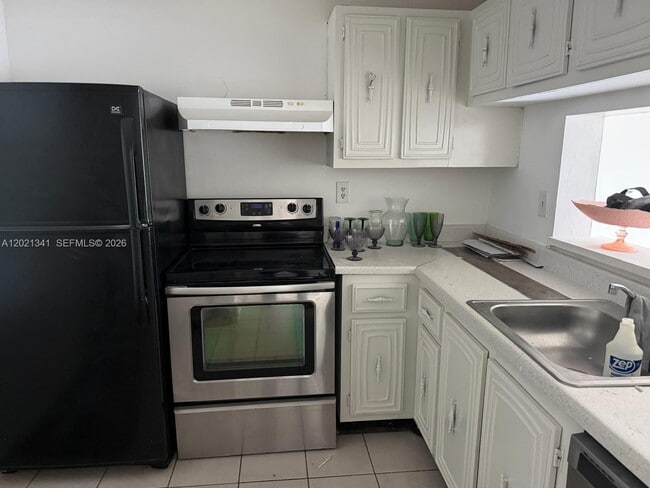 property at 492 NW 165th St