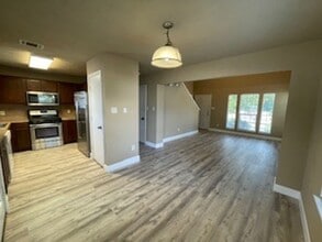 AUGUST 2026 PRE-LEASE! Cute Corner Home w/ in College Station, TX - Building Photo - Building Photo