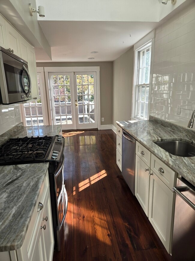 14 Cady St, Unit 2