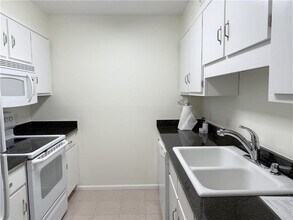 475 Mount Vernon Hwy NE in Sandy Springs, GA - Building Photo - Building Photo