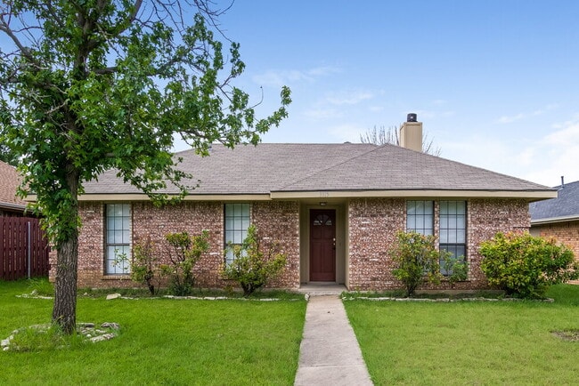 property at 3315 Kellie St