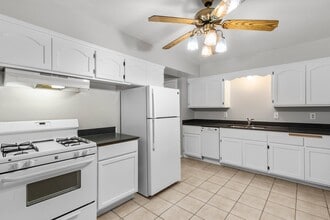 3517 Spain Pl in Minneapolis, MN - Building Photo - Building Photo