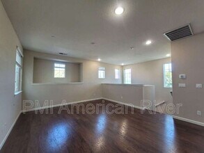 2356 Wharton Ln in Roseville, CA - Building Photo - Building Photo