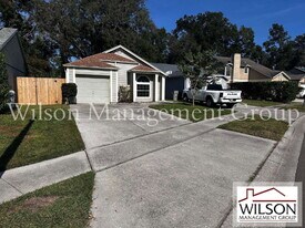 1159 Pin Oak Dr in Apopka, FL - Building Photo