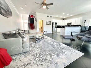 100 Ricardo Way NE in St. Petersburg, FL - Building Photo - Building Photo