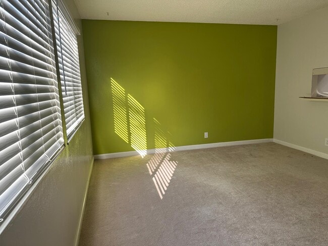 1227 Casita Dr in Yuba City, CA - Building Photo - Building Photo