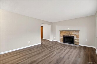 275 Parker Dr in Springboro, OH - Building Photo - Building Photo