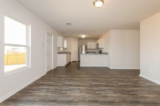 13011 S Green Wing Cir in Willis, TX - Building Photo - Building Photo