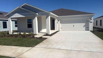 4742 Katrina Dr in Haines City, FL - Building Photo