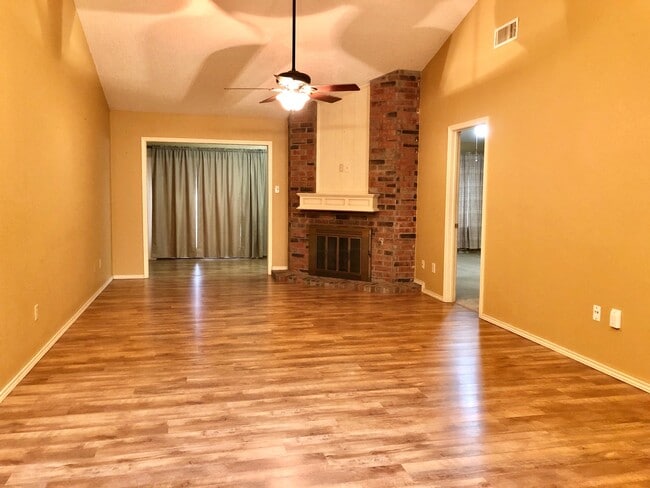 5113 56th St in Lubbock, TX - Building Photo - Building Photo