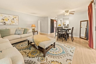 504 Green Mountain Cir in Little Rock, AR - Foto de edificio - Building Photo