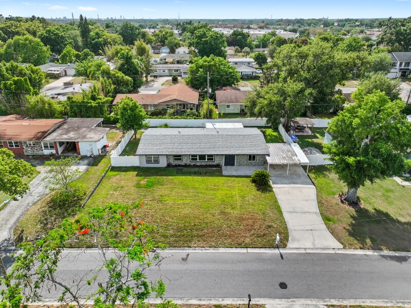 4604 S Shore Rd in Orlando, FL - Foto de edificio