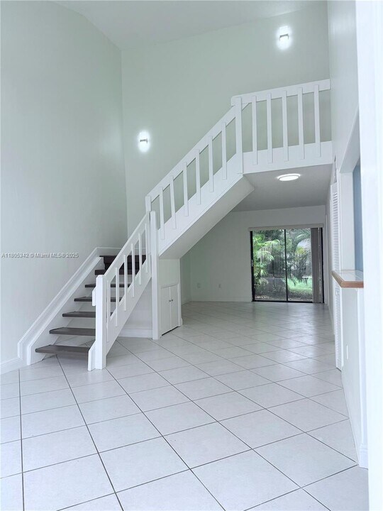 10532 SW 112th Ave in Miami, FL - Building Photo