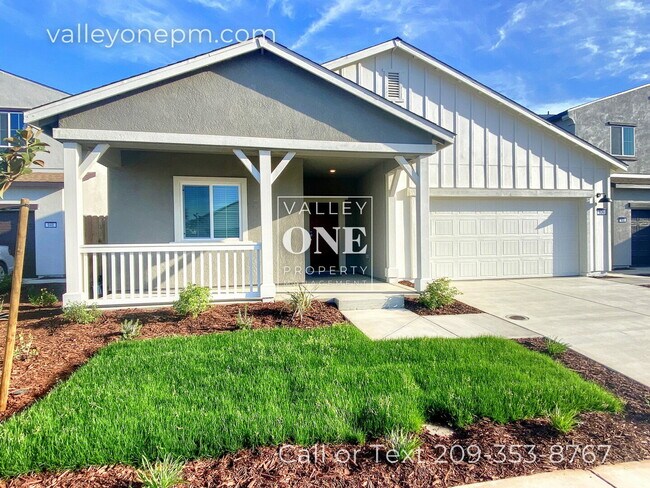 936 Tipton Ln in Patterson, CA - Building Photo - Building Photo