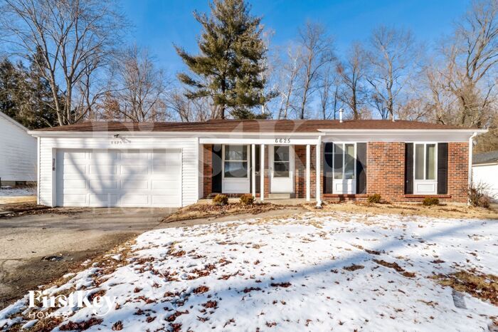 6625 Silver Fox Dr in Florissant, MO - Building Photo