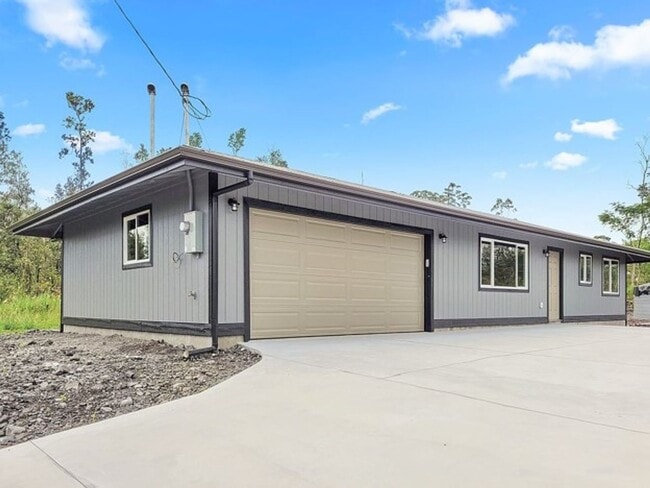 property at 16-2034-2034 Pearl Dr