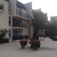 23901 Civic Center Way, Unit Malibu in Malibu, CA - Foto de edificio - Building Photo