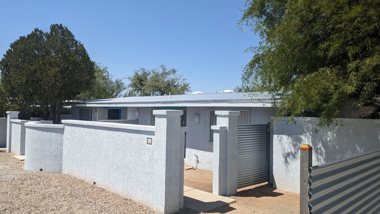 3319 N Dodge Blvd in Tucson, AZ - Foto de edificio