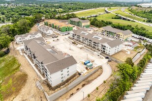 Ewing Heights in Nashville, TN - Building Photo