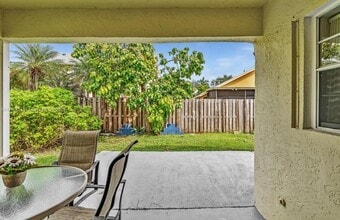 12265 NW 32nd Manor in Sunrise, FL - Foto de edificio - Building Photo