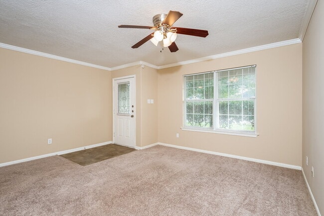 1014 Vera Cruz Dr in Rosenberg, TX - Building Photo - Building Photo