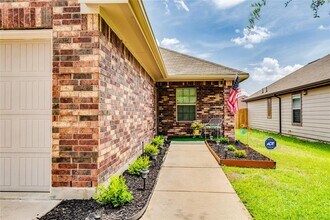 185 Housefinch Loop in Leander, TX - Building Photo - Building Photo