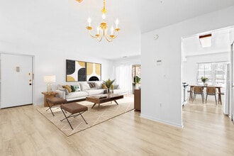 Stony Run at the Stockade Apartments in Kingston, NY - Foto de edificio - Building Photo