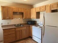 308 E Spruce St photo'