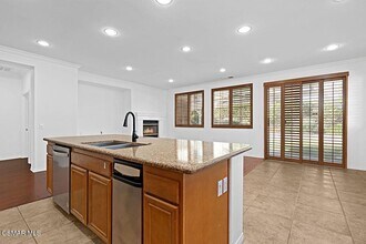 193 Via Felicia in Thousand Oaks, CA - Building Photo - Building Photo