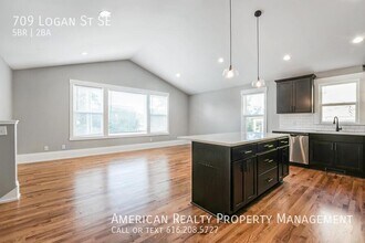 709 Logan St SE in Grand Rapids, MI - Building Photo - Building Photo