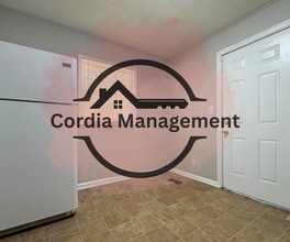 722 N Fork Dr SW in Marietta, GA - Building Photo - Building Photo