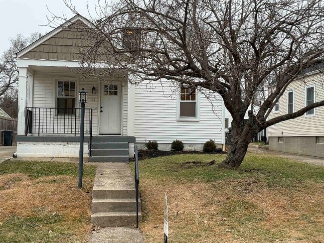 property at 320 Rosslyn Ave