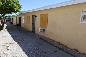 2030 Sunrise Ave in Las Vegas, NV - Building Photo - Building Photo