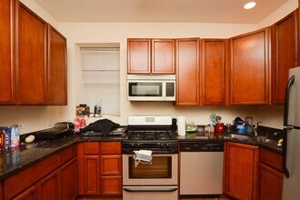850 W Fletcher St, Unit 1R in Chicago, IL - Building Photo - Building Photo